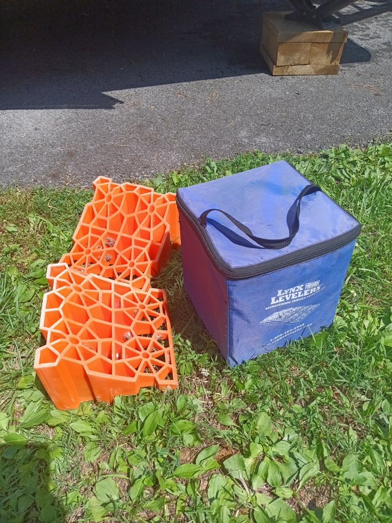 Blocks and chokes.jpg