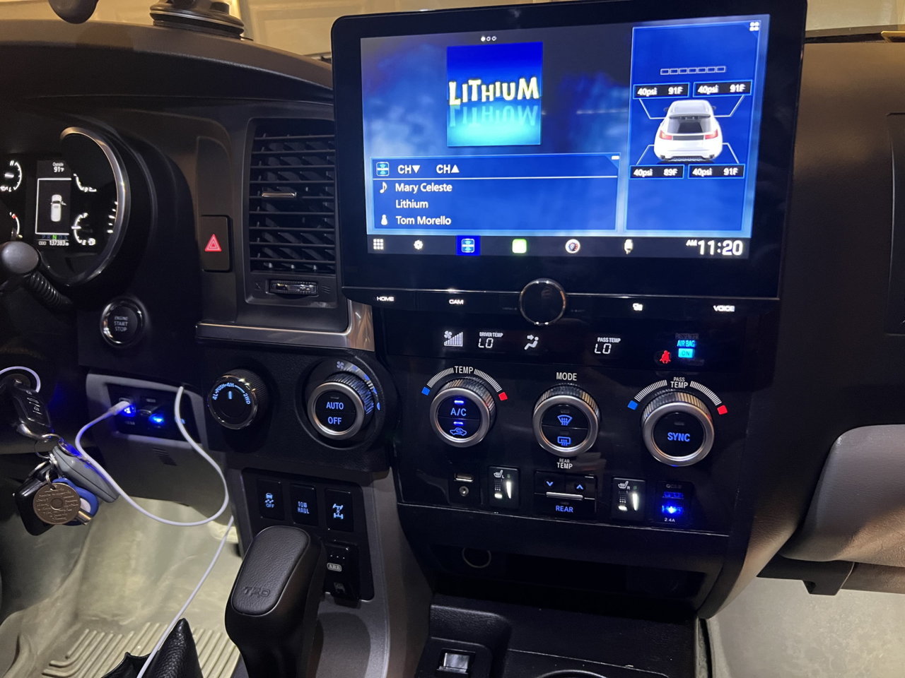 blue dash 1057.jpg