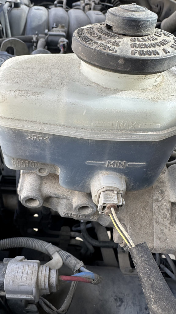 Brake fluid 1.HEIC.jpg