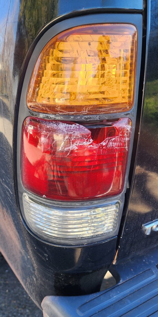 Broken taillight.jpg