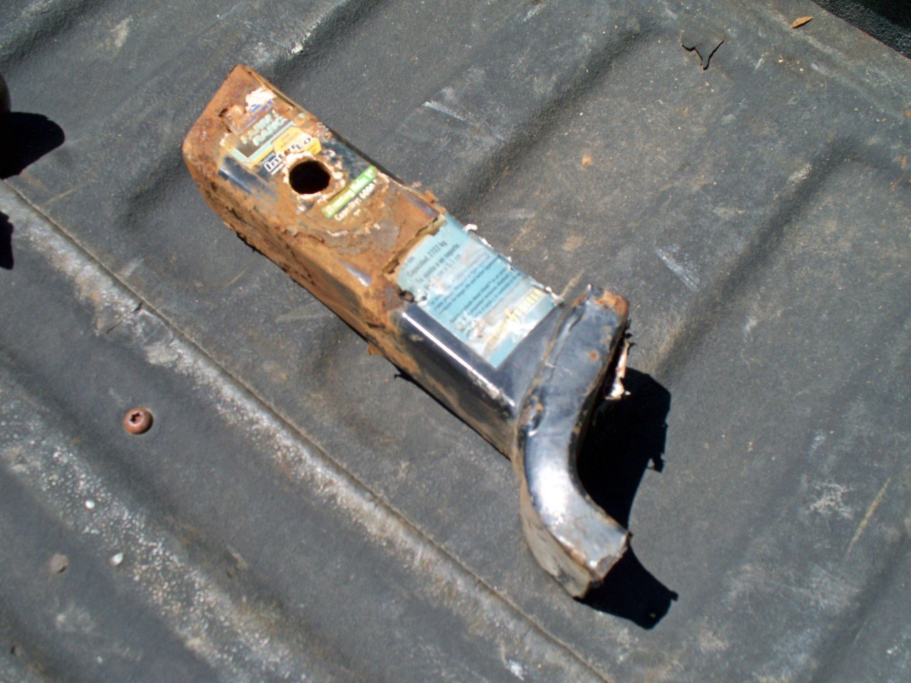 Busted hitch 3.jpg