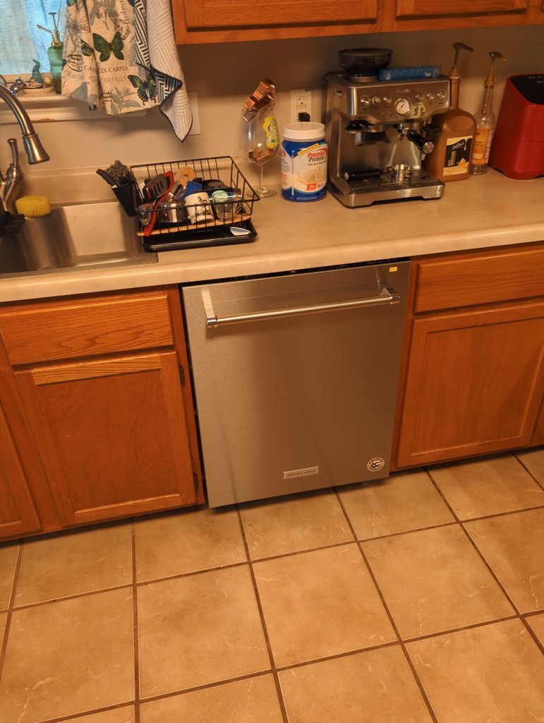 c048d5f4-b593-4caf-815f-9ea869100ee7.jpg