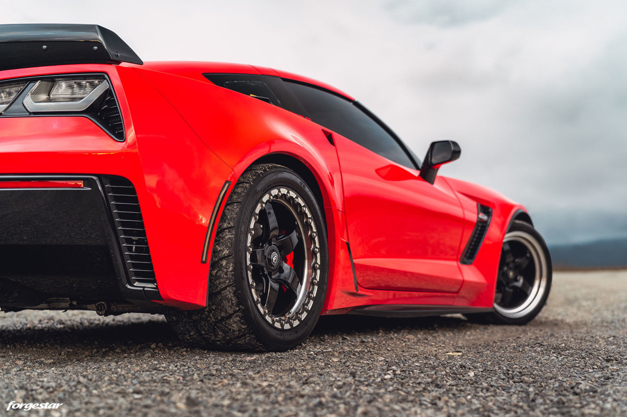 c7-z06-corvette-with-forgestar-18x10-d5-front-drag-wheels-and-18x12-d5-beadlock-drag-wheels-1.jpg