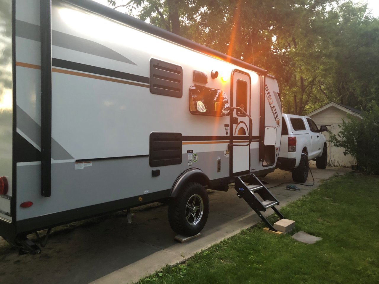Camper 1.jpg