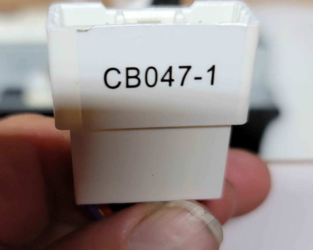 cb047 plug.jpg