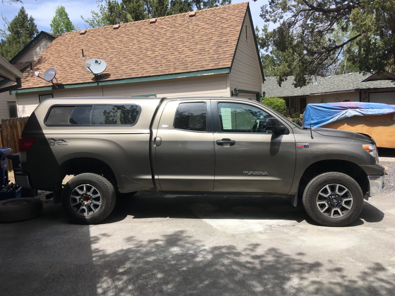 I'm new. Here's my truck. I'm easy to get along with. | Toyota Tundra Forum