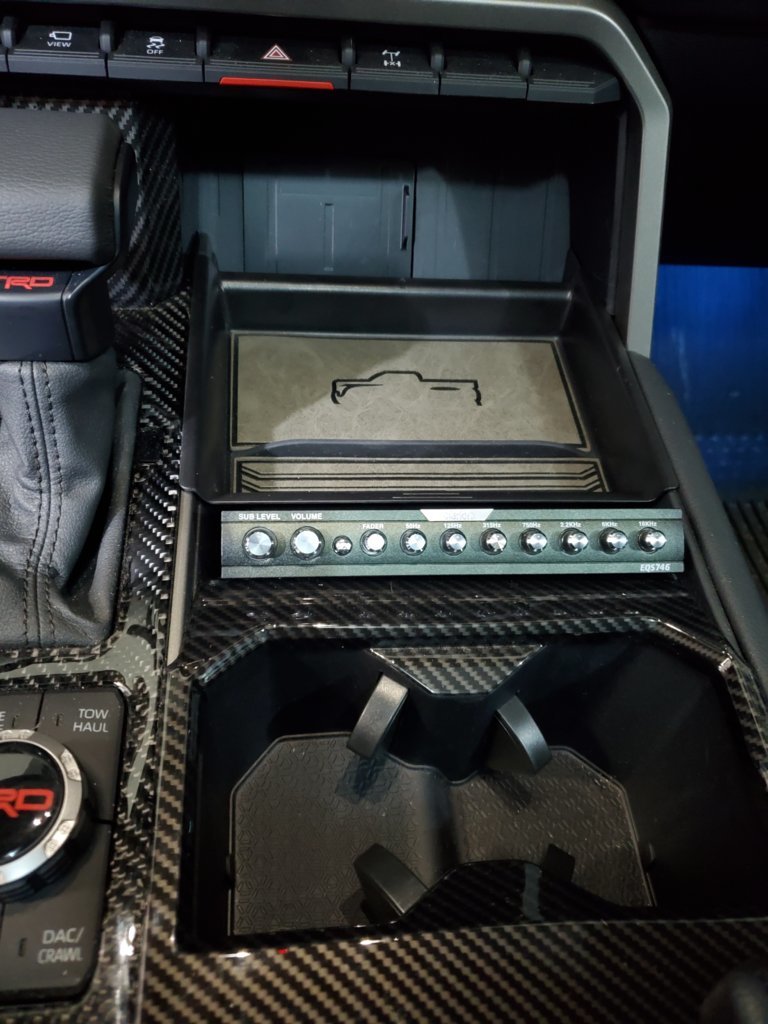 Clarion EQ 1.jpg