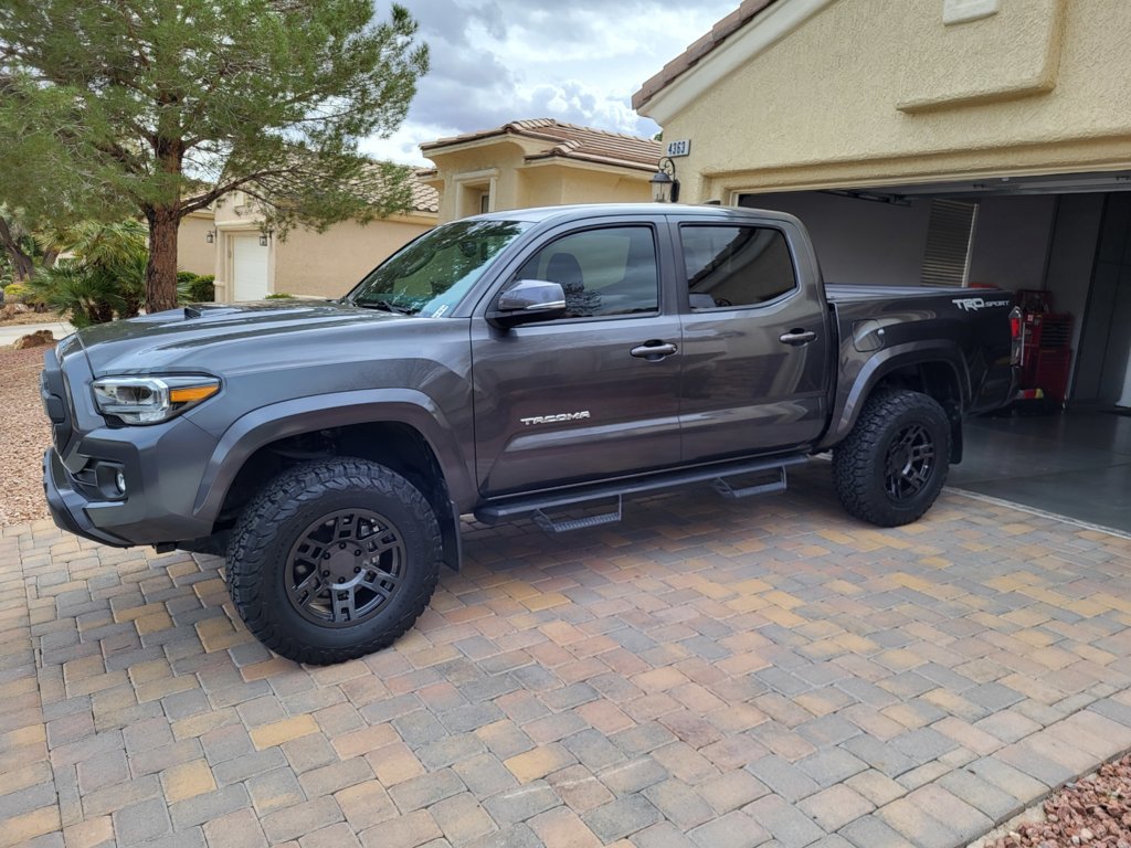 Craig 2023 Tacoma TRD Sport MGM FNFX7863900G 265-70R17 Bilstein 5100 level.jpg