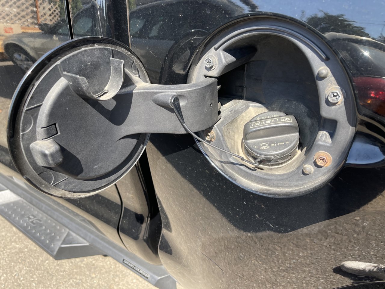 Help with picture of fuel door | Toyota Tundra Forum