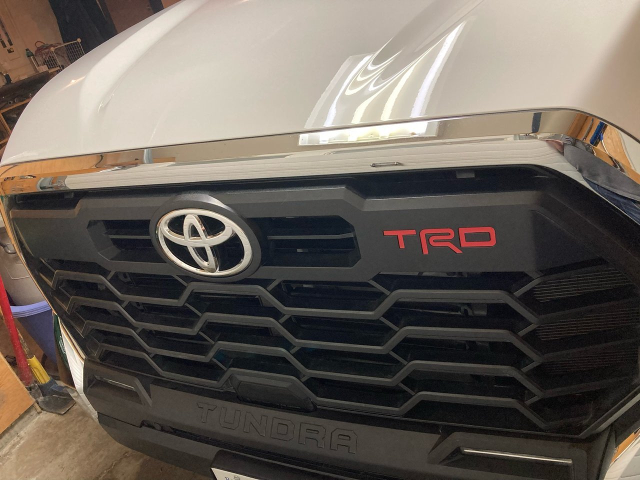 Removing, Painting, and Mounting your Lexus Badges - TouchUpDirect