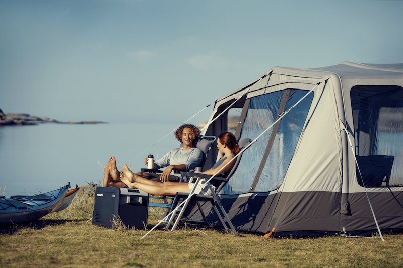 Dometic_outdoor_cfx335_inflatable_tent.png