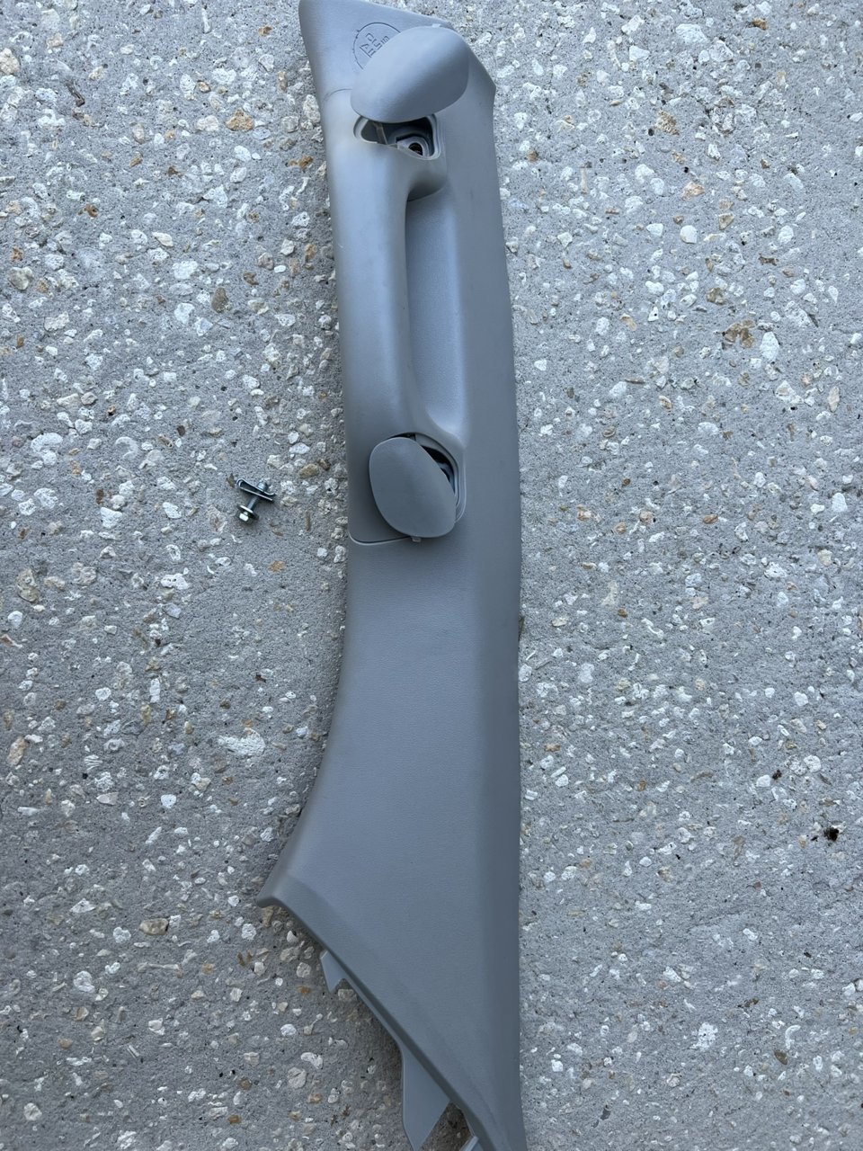 Driver's Side Pull Handle.jpg
