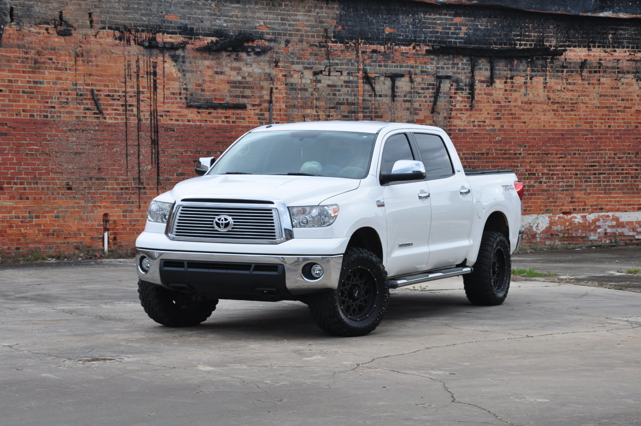 37s with 6 inch lift | Toyota Tundra Forum