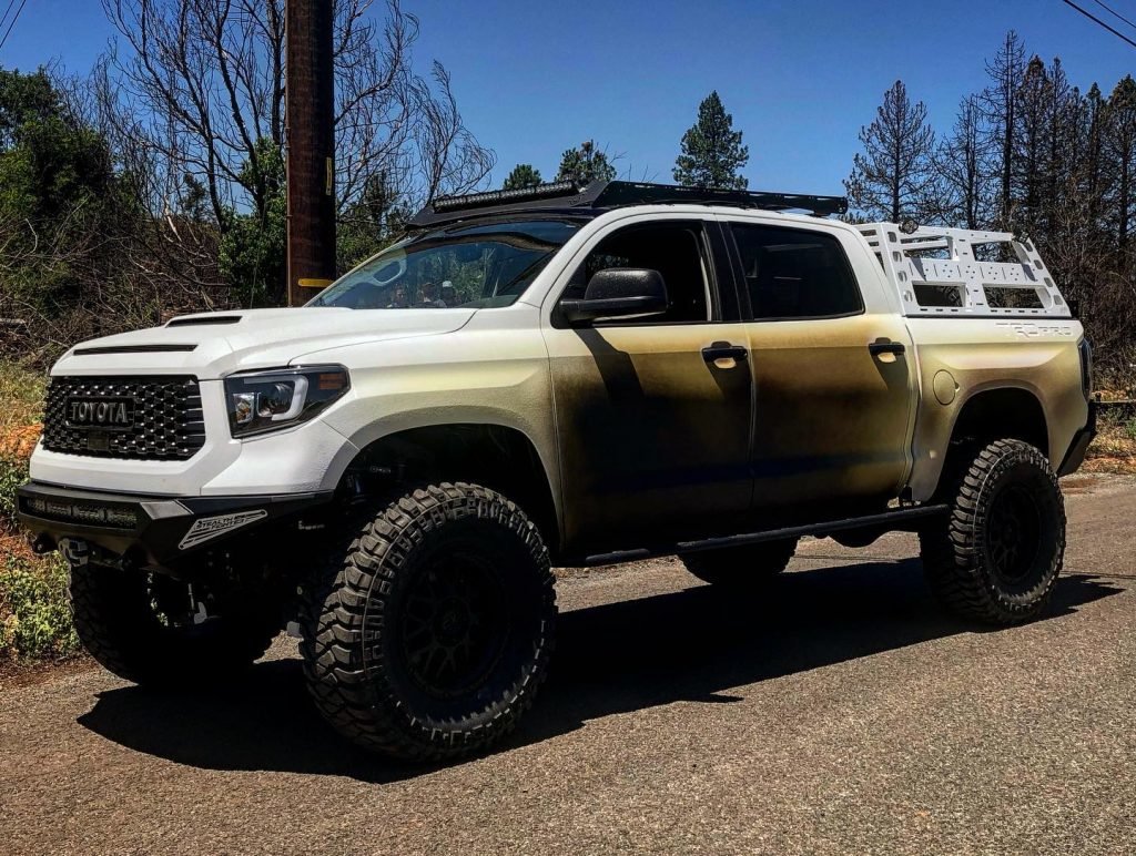 e4e3eb70-toyota-tundra-fire-1-1024x772.jpg