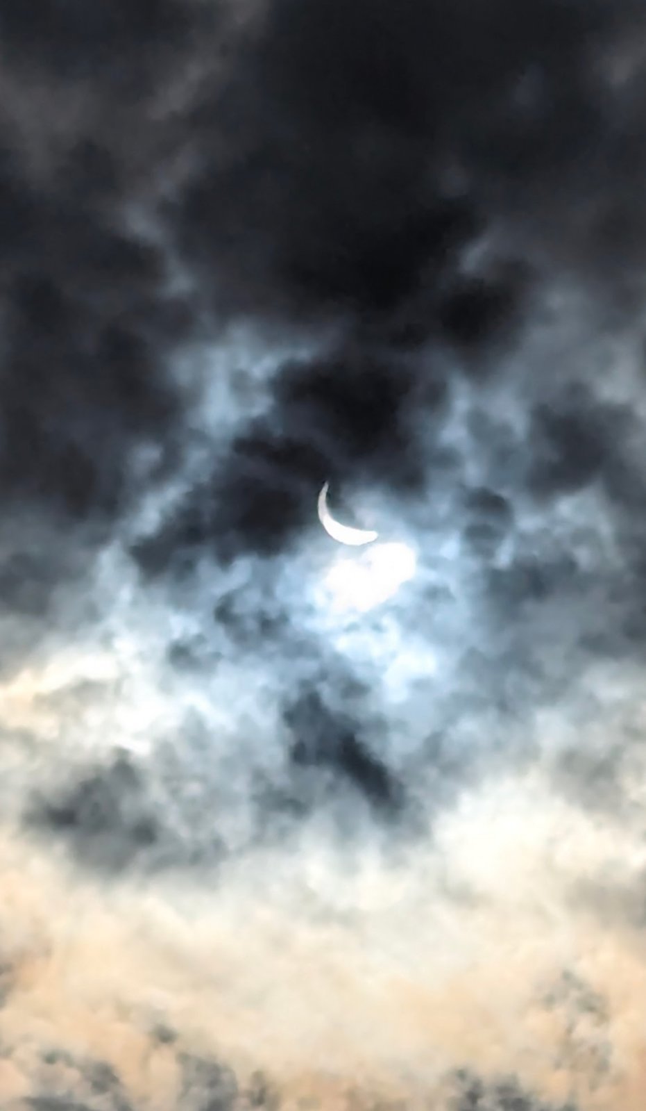 eclipsePXL_20240408_192457024.jpg