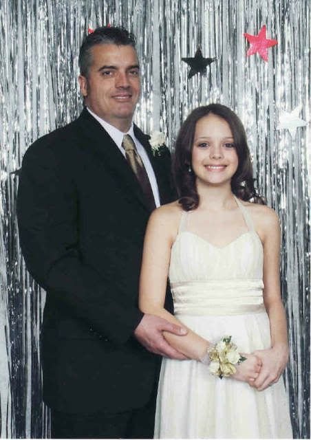 fatherdaughter08_1_1_2_1_6dc4024e7d18617c37ac4428affd4ac282110e73.jpg