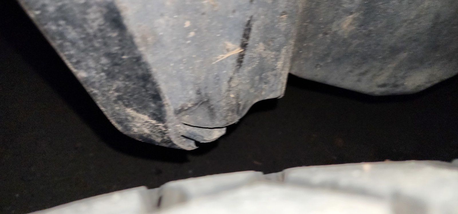 fender trim.jpg