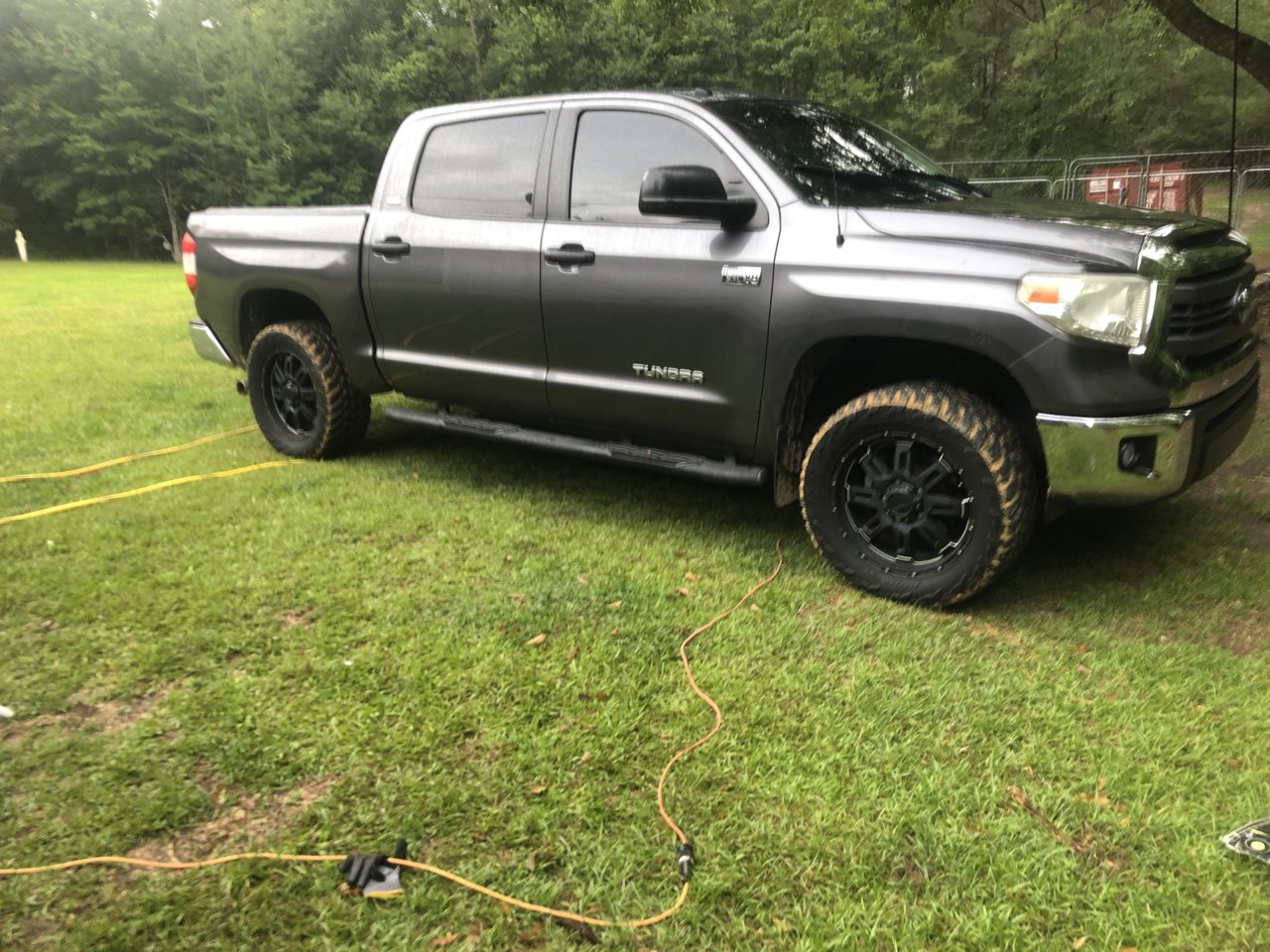 First leveling kit.... | Toyota Tundra Forum