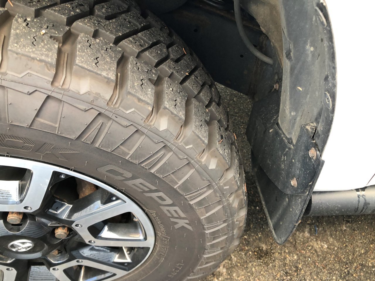 Front tire2.jpg
