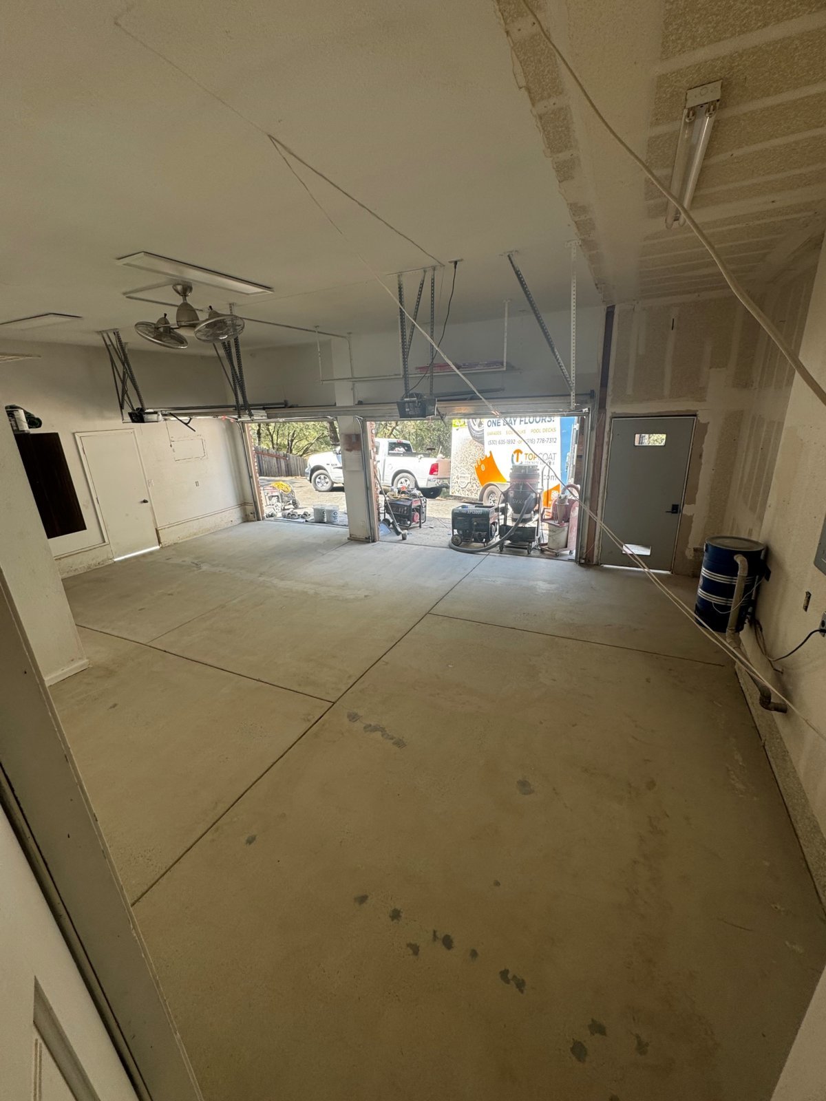 garage 2.jpg