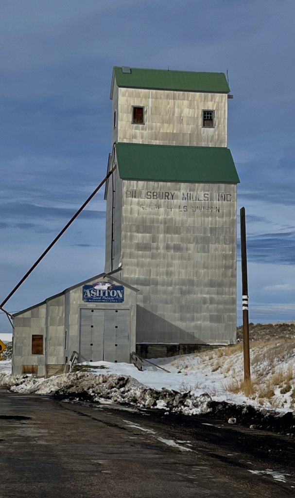 grain elevator.jpg