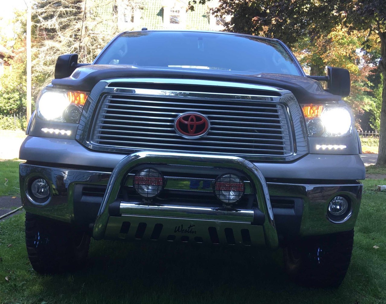 H LED.jpg
