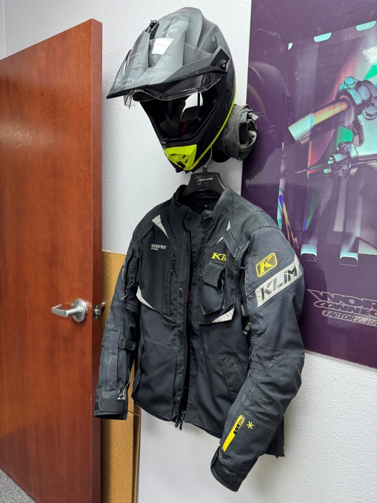 hanger.jpg