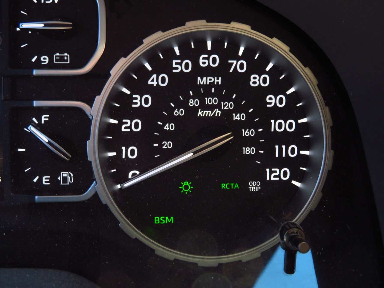 Headlighs On - Fog Lights Off.jpg