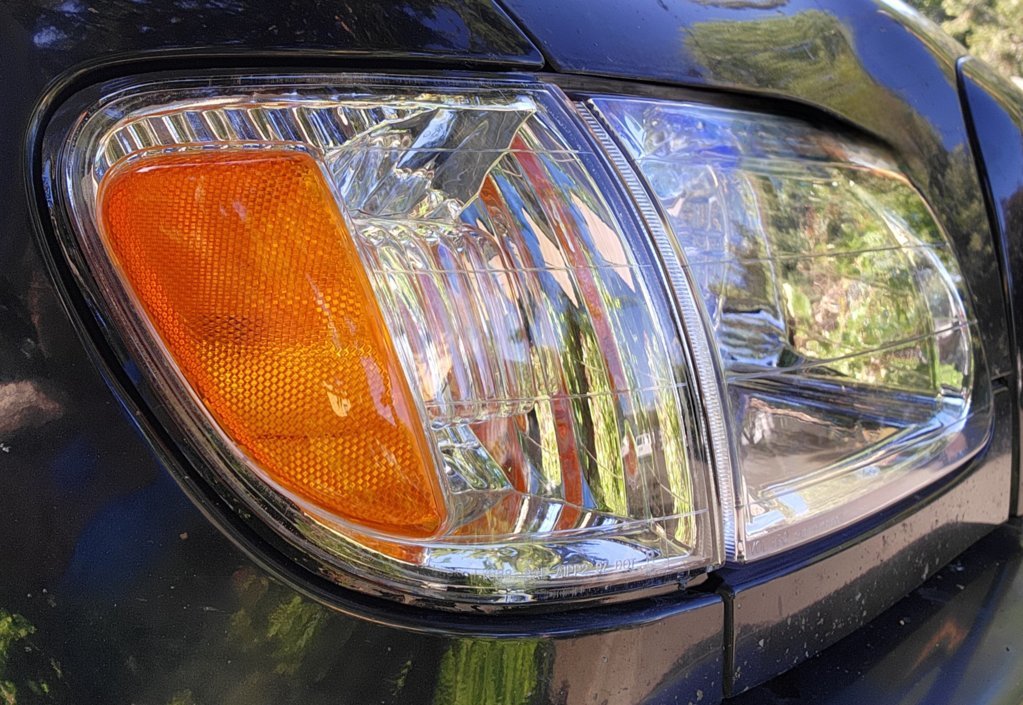 Headlight and side marker.jpg