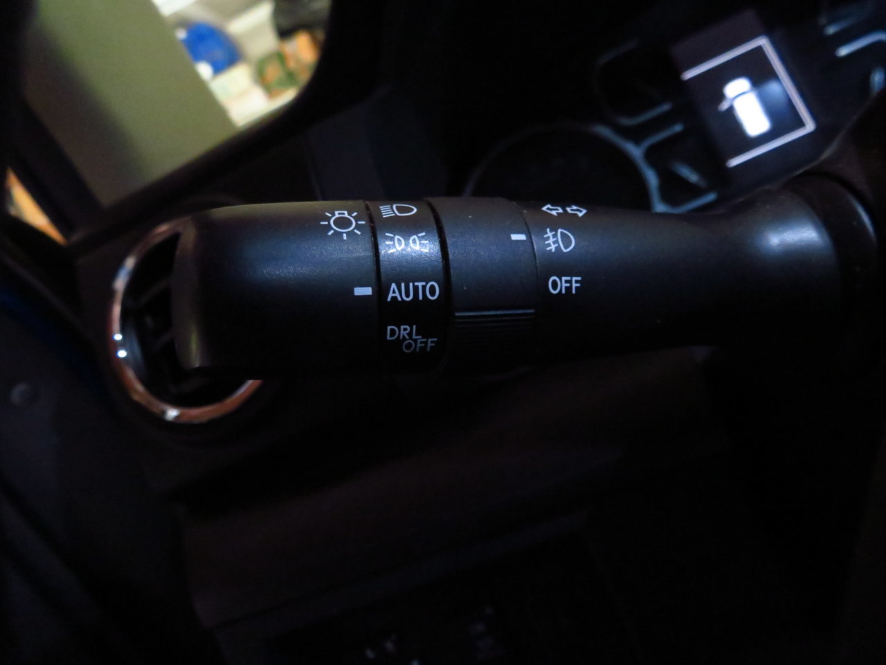 Headlight Switch.jpg