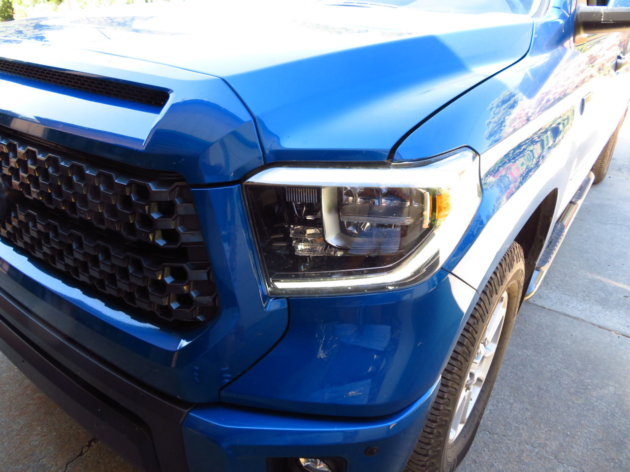 Headlights-Auto.jpg