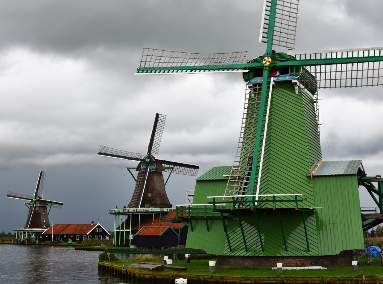 Holland_ThreeWindmills.jpg