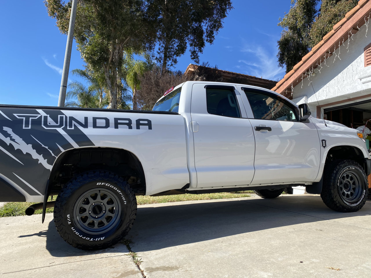 Please show me your 285/70/17's | Page 2 | Toyota Tundra Forum