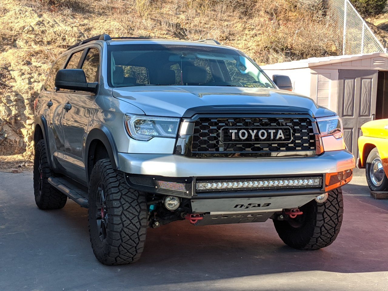 Grille Kit | TOYOTA SEQUOIA 2020 Grille Kit | TOYOTA SEQUOIA 2020