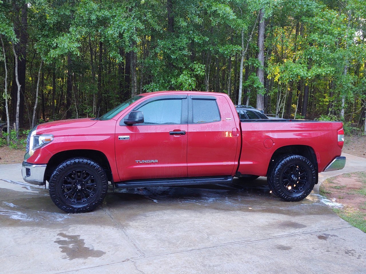 New to Tundras but not forums | Toyota Tundra Forum