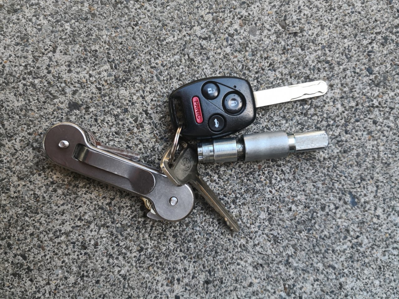 Spare Tire Lock Gen1 Tundra (Unknown Tool Solved) | Toyota Tundra Forum