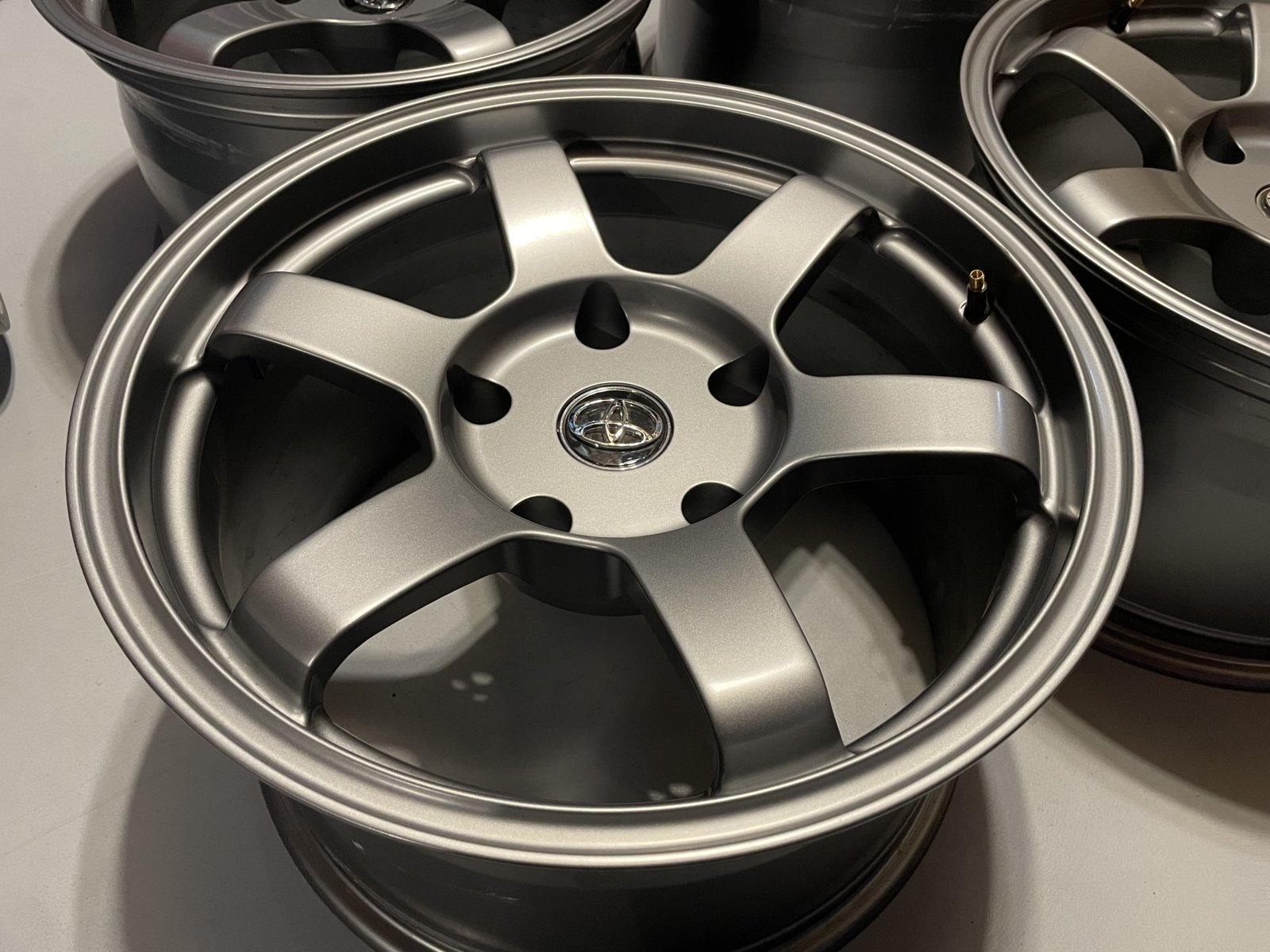 Forged ultralight RAYS Volk TE37 REPLICA 18x10 wheels, titanium lug ...