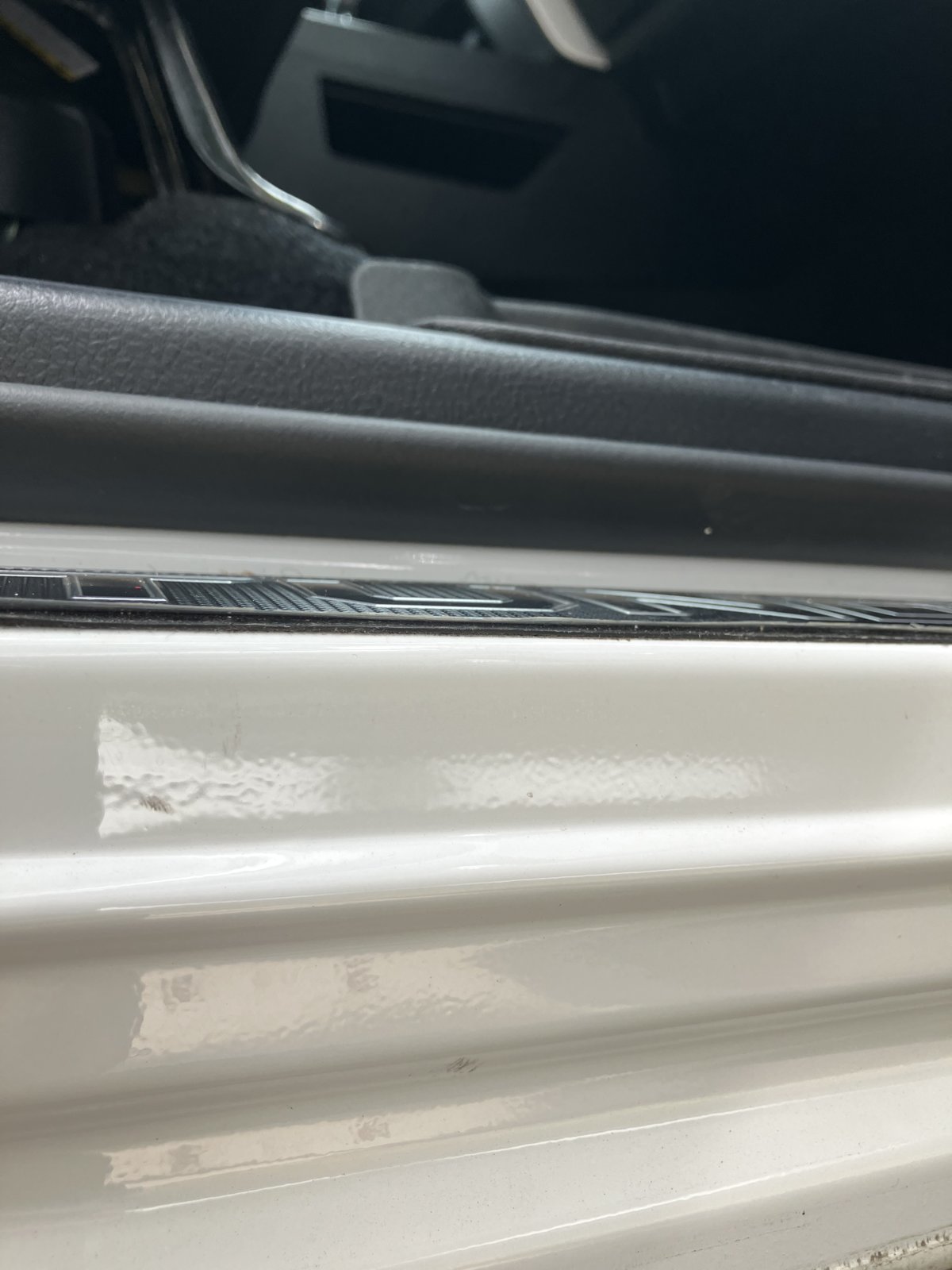 Miytsya Car Rubber Seal Protector Guard Strip, 5.3Ft Universal Car Slit  Windshield Trim Strip, Dashboard Panel Sound Insulation Adhesive Strips