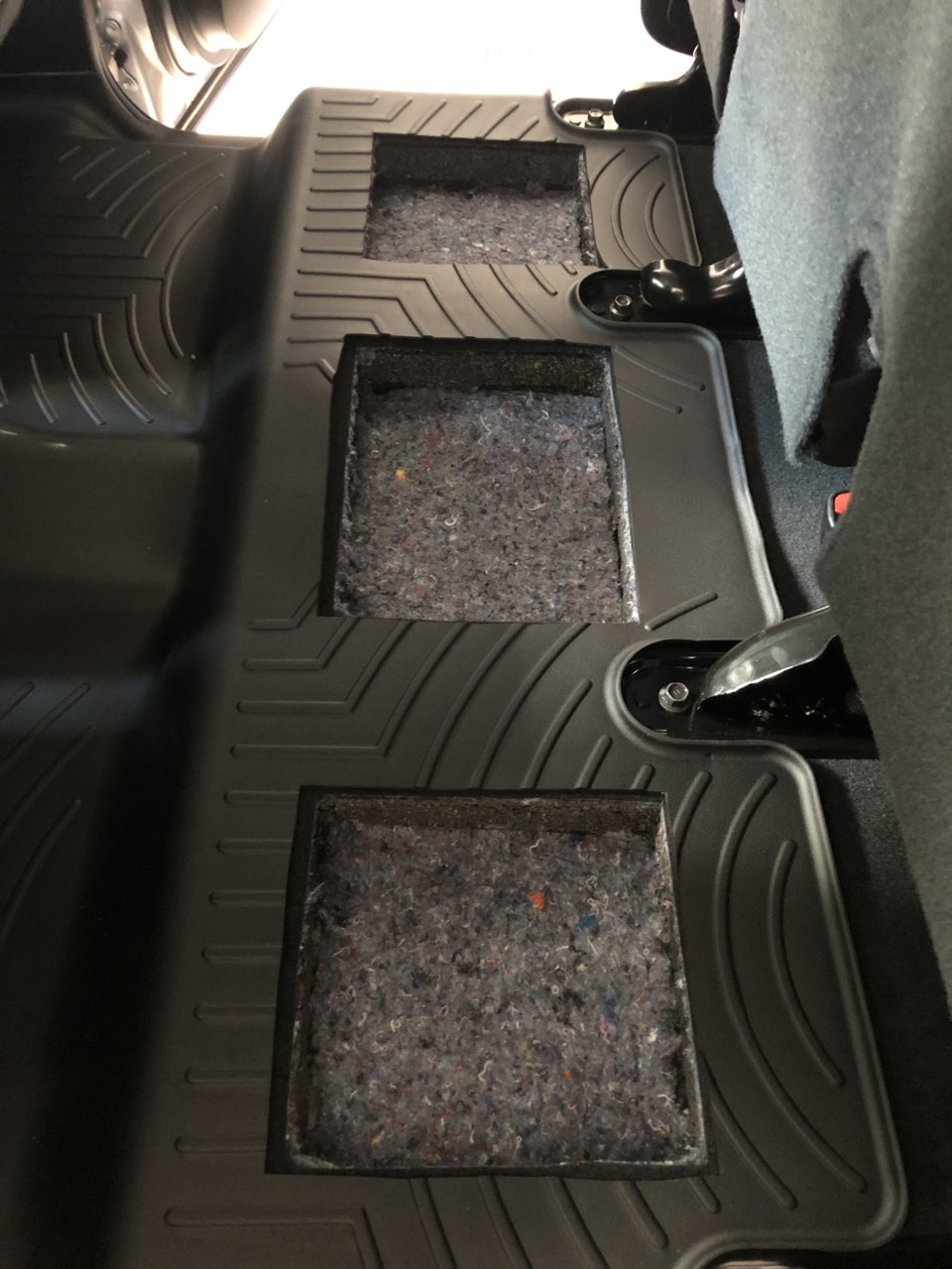 2019 toyota tundra under seat storage