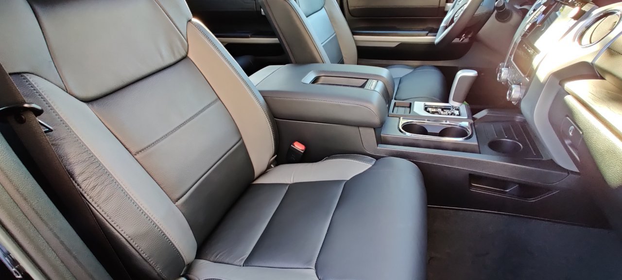 Interior.jpg