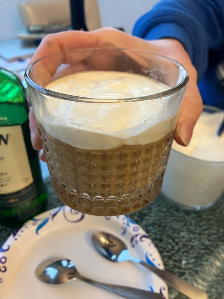 Irish Coffee w:Baileys.jpg