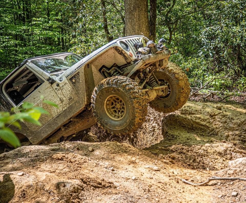 Jeep wheely.jpg