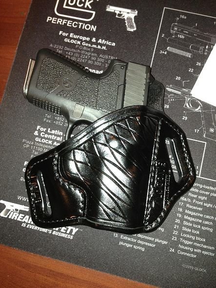 kahr_Cw9_holster_7fa51122d5a45e774ff081f75d7b74f3793267d8.jpg