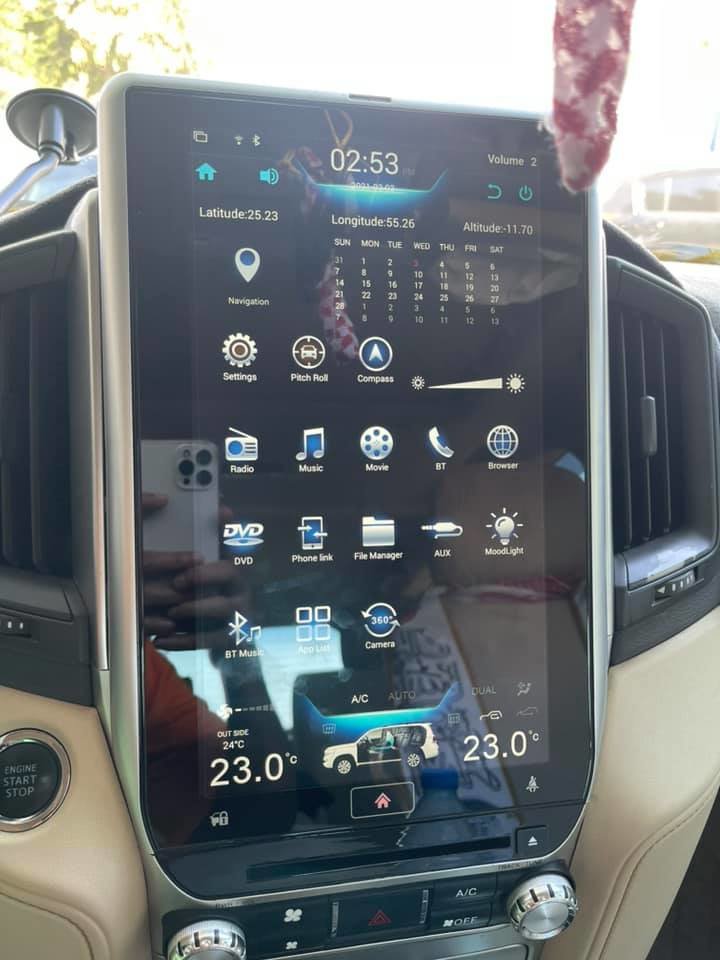 Land Cruiser Tesla Radio.jpg