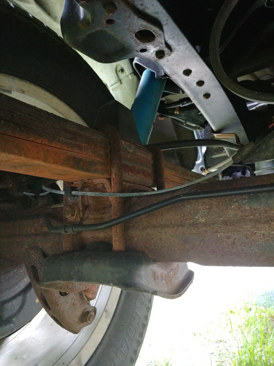 Left Rear Axle.jpg