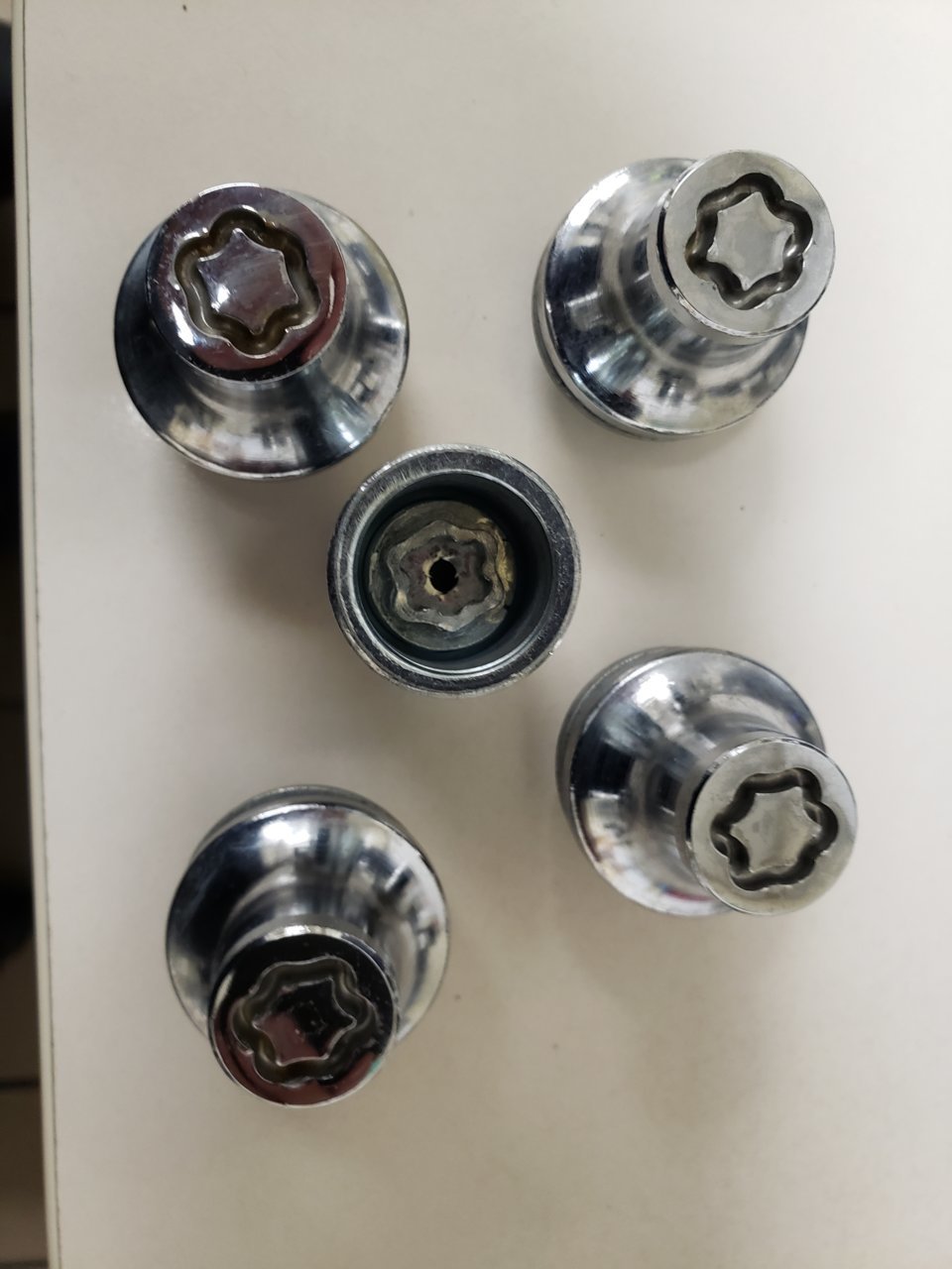 lugs.jpg