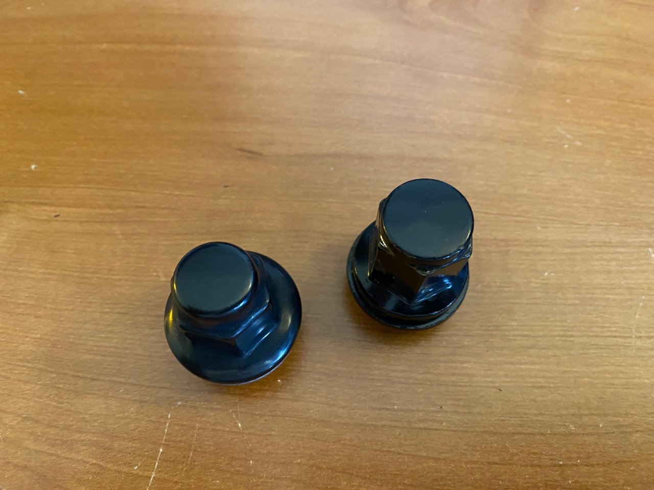 Lugs2.jpg