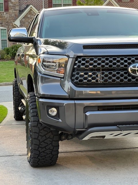 My Tundra on 35s and Spidertrax spacers 1.jpg