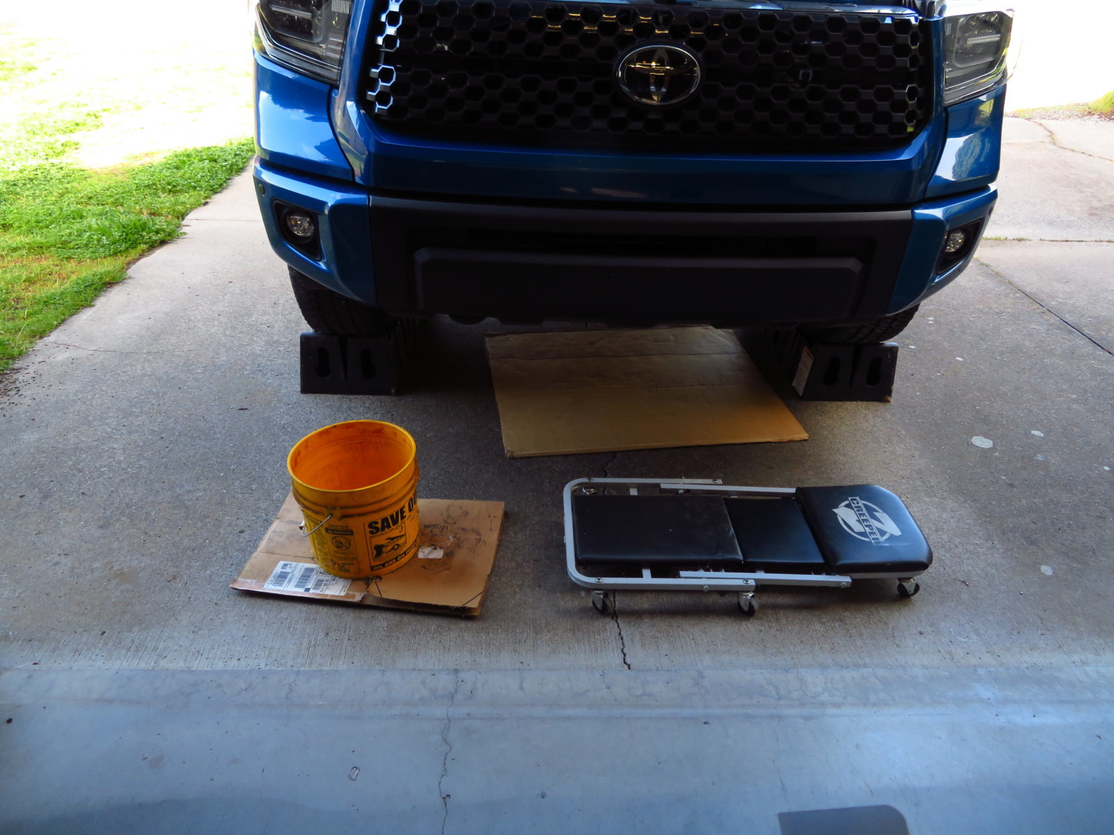 Oil Change-03.jpg