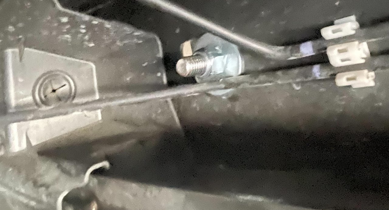 Pass side top nut Z Bracket.jpg